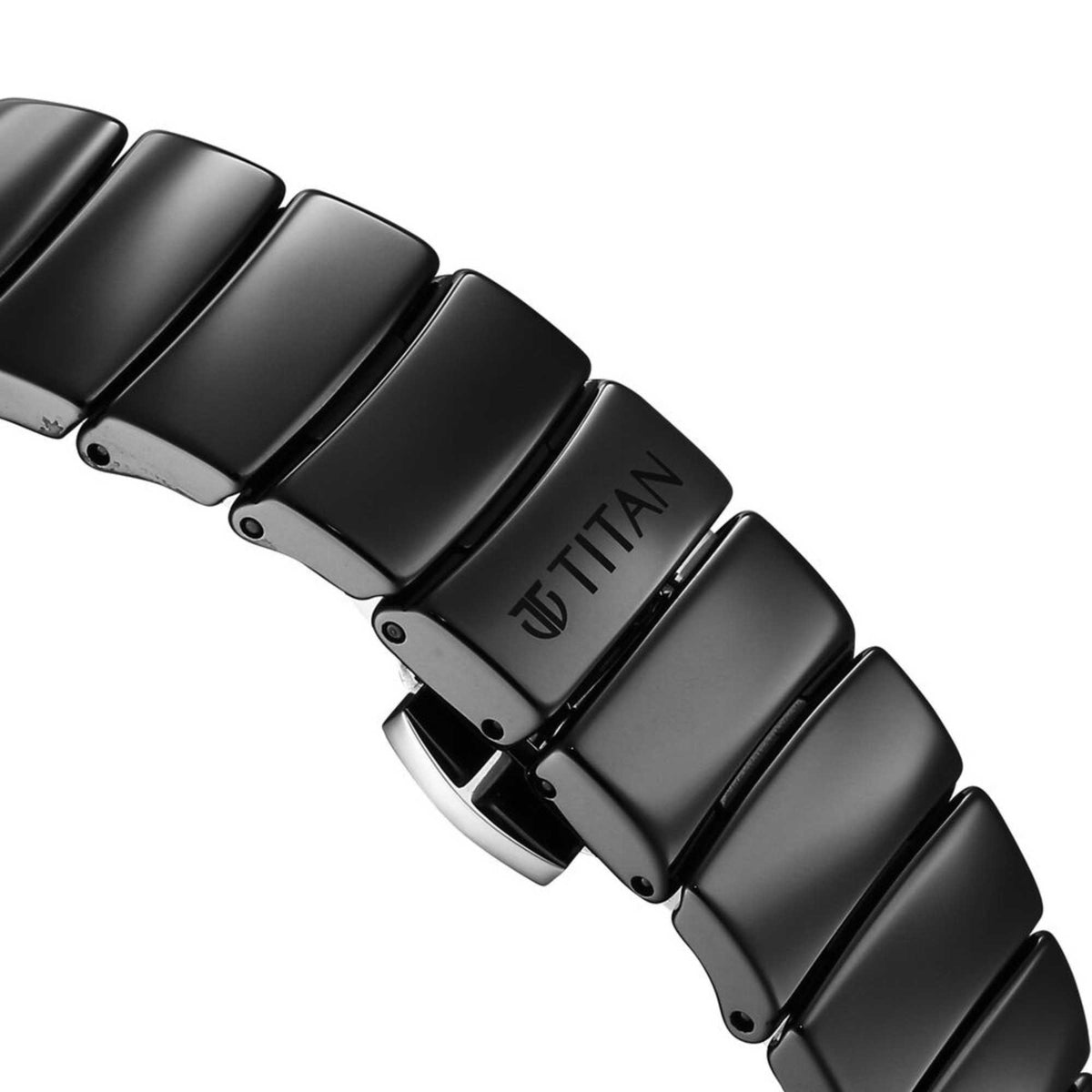 Titan Monolith — Black